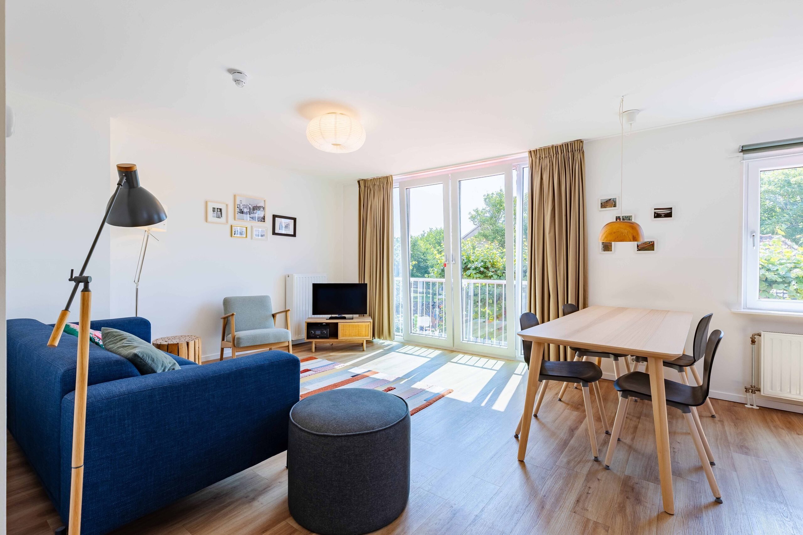Pop Studio Three c01 Domburg