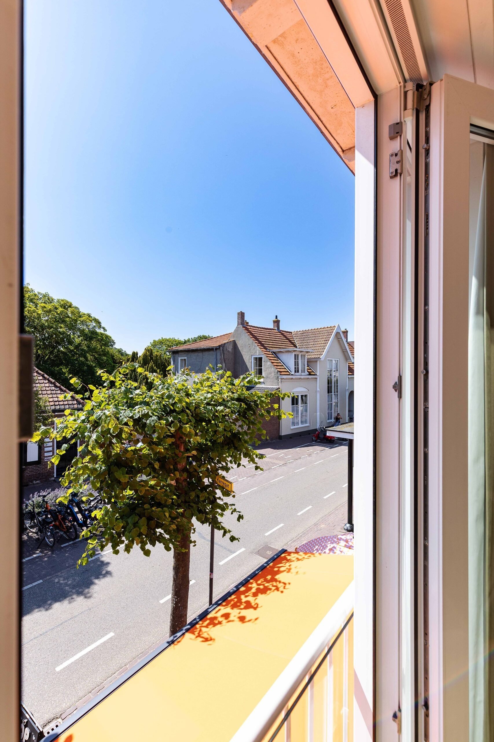 Pop studio three n01 Domburg