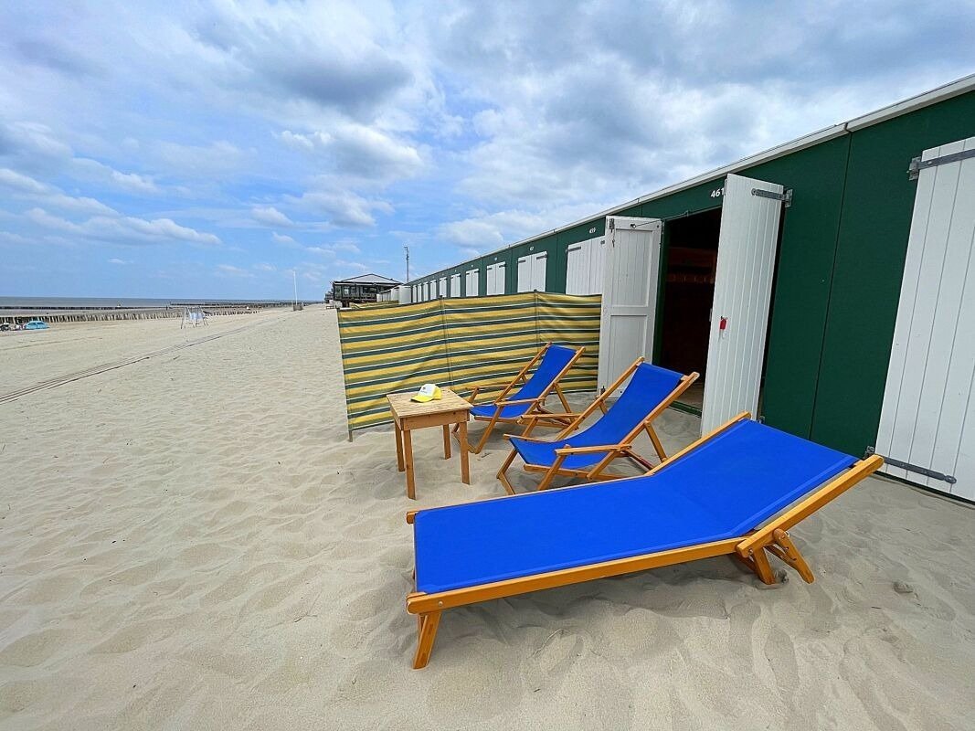Strandcabines bij domburg